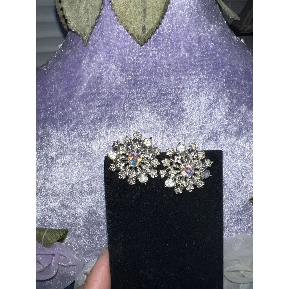 Vtg Coro Signed snow flake Christal‎ Glass Screwback Earrings